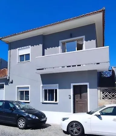 Casa Inteira 2 Quartos, 1 Wc *