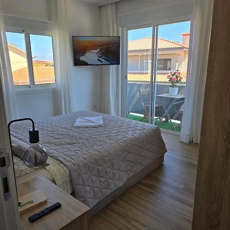 Apartamento Casa Inteira 2 Quartos, 1 Wc